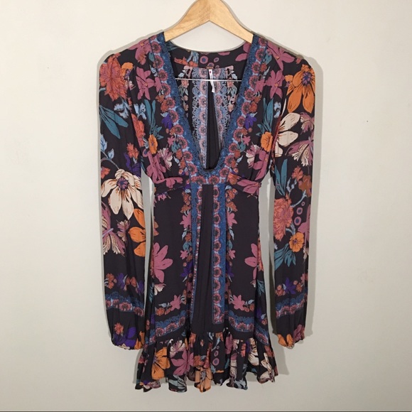 Free People Tops - Free People Floral Boho V Neck Tunic Blouse